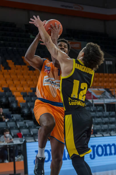 直接参与 直接参与